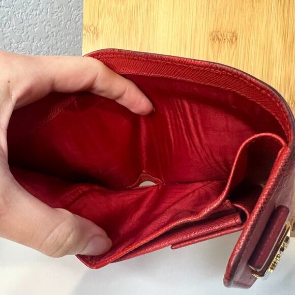 Authentic PRADA Saffiano Lux Leather Tri-Fold Wallet Red with Bow - Picture 6 of 11